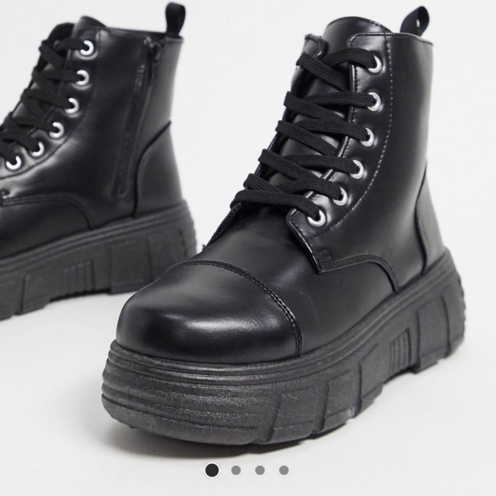 Koi black platform boots size 8 vegan leather